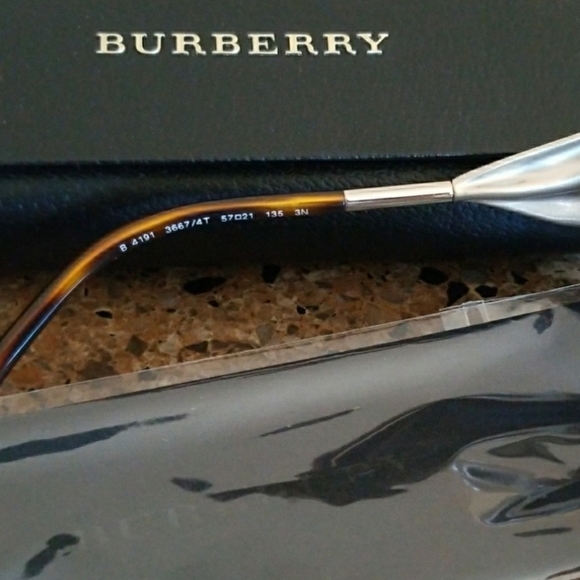 NEW Burberry Havana Tortoise Sunglasses - Picture 5 of 5